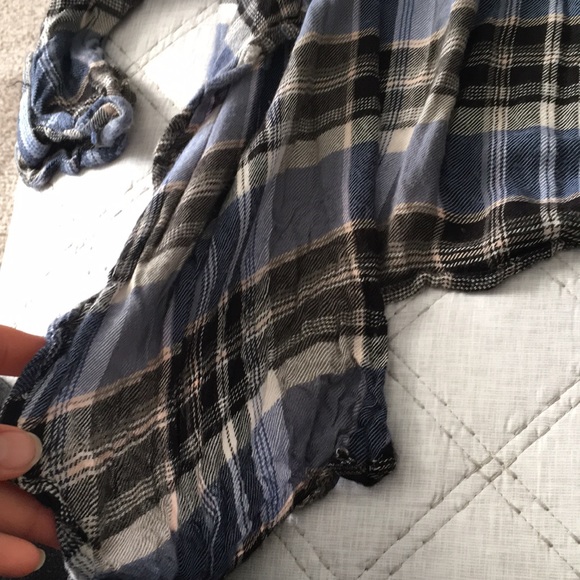 About a Girl flannel - Picture 2 of 4